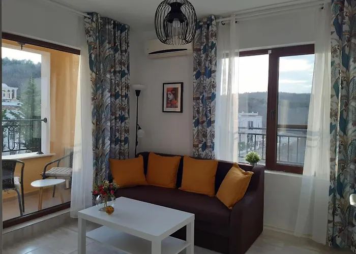 Lily - Relax In The Forest - Sozopol